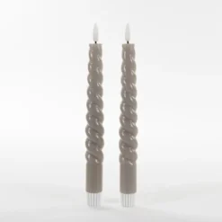 Anna Collection LED swirl dinerkaarsen - 2x st - taupe grijs - 23 cm