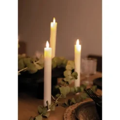 Anna's Collection Dinerkaarsen - wit - 2 stuks - LED - 23 cm