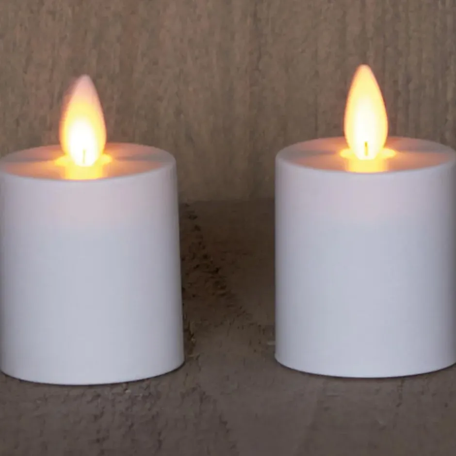 Anna's Collection LED kaarsen - 2x - wit - H8 cm - bewegende vlam