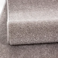 Basics Effen Vloerkleed Beige Laagpolig - 140x200 CM
