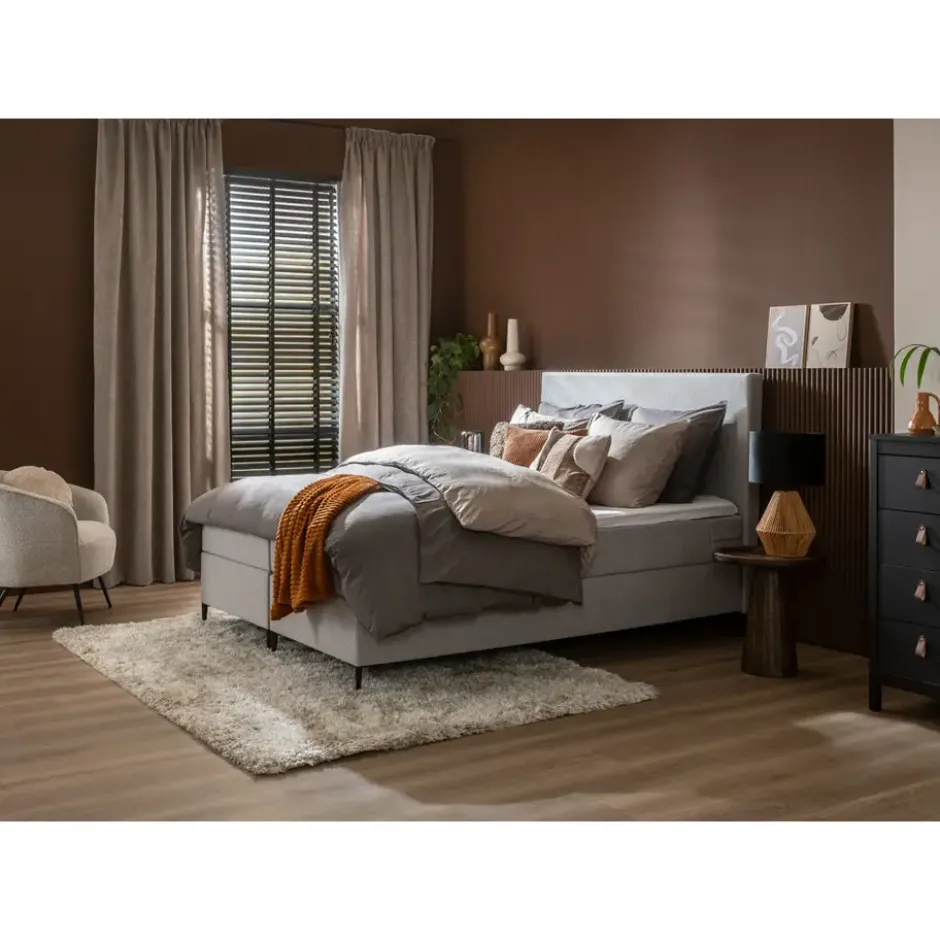 Boxspring Liv egaal - lichtgrijs - 180x200 cm - slanke poot