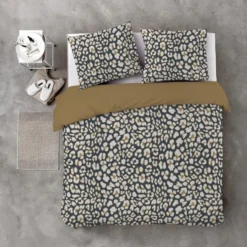 Byrklund - Dekbedovertrek Lazy Leopard - 240x220 cm - Okergeel