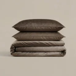 Dekbedovertrek Velvet Cartier 240x220 – Fluweelzacht Uni Design – Taupe