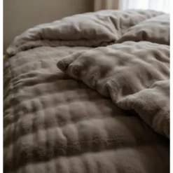 Dekbedovertrek 200x220 – Pompom Design & Warm Flanel Fleece - Taupe