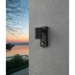 EGLORiga5WandlampBuiten-Sensor-GU10-16,5cm-Sensor-Zwart