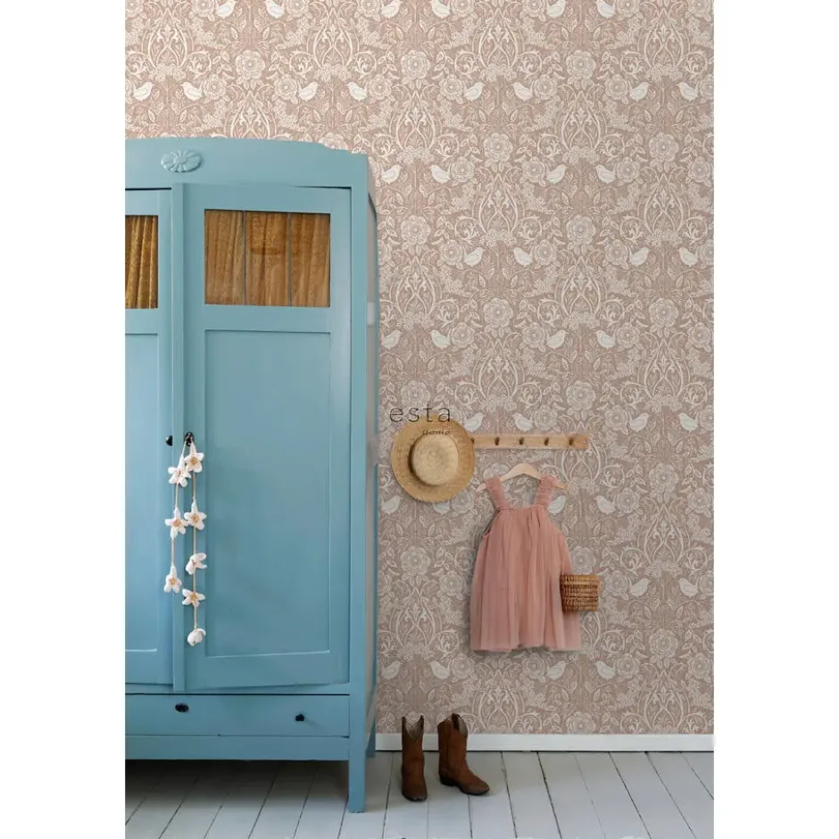 ESTAhome behang bloemen en vogels in art nouveau stijl nude kleur en wit