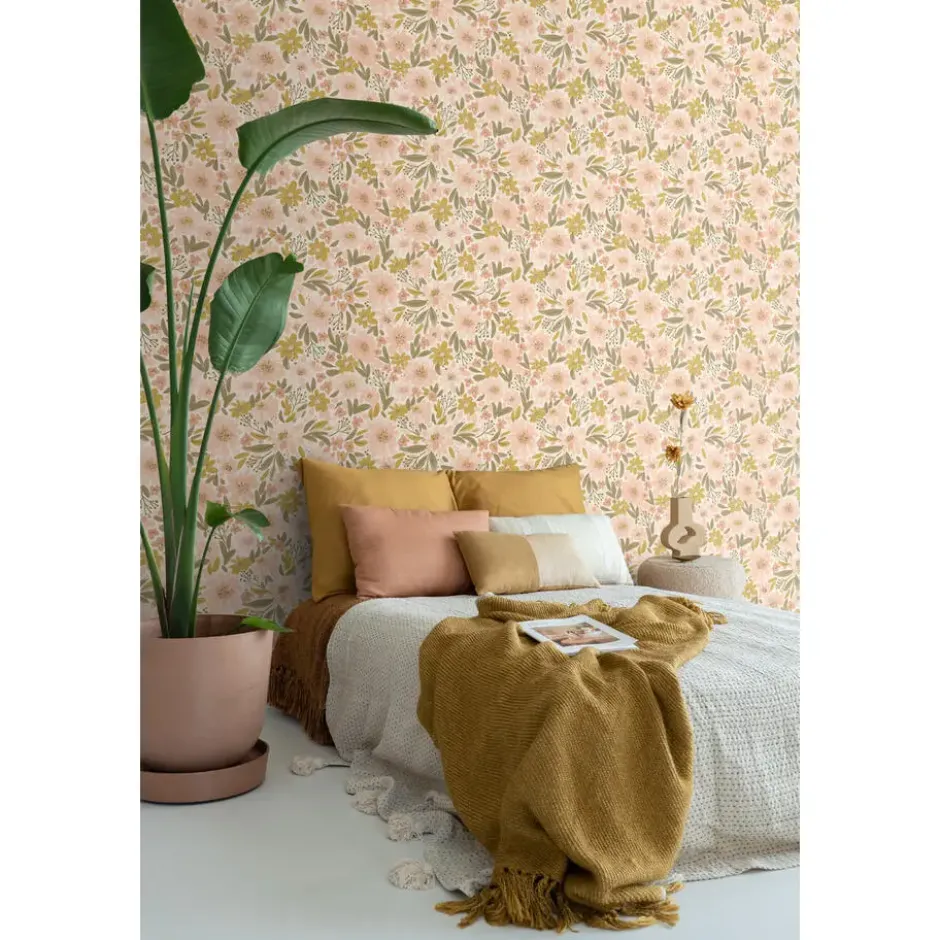 ESTAhome behang bloemen zacht roze, okergeel en vergrijsd groen - 50 x 900 cm