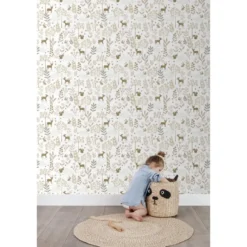 ESTAhome behang bos met bosdieren terracotta roze en beige - 53 x 1005 cm
