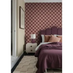 ESTAhome behang geblokt motief donker paars en terracotta roze - 50 x 900 cm