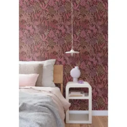 ESTAhome behang tropische bladeren en bloemen aubergine paars en roze