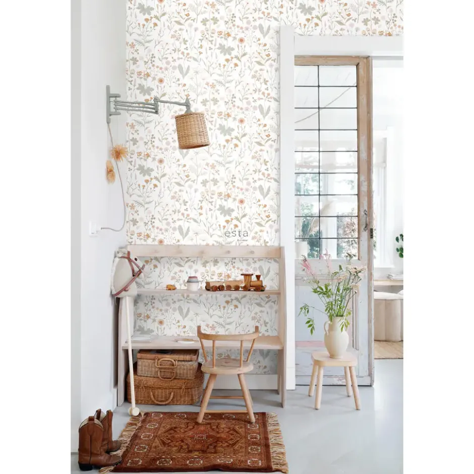 ESTAhome behang veldbloemen groen en terracotta roze - 53 x 1005 cm