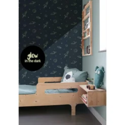 ESTAhome glow-in-the-dark behang planeten in de ruimte donkerblauw