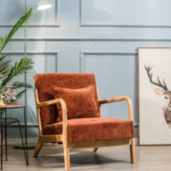 Fauteuil van massief hout en terracotta stof