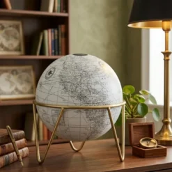 Gerimport Decoratie Wereldbol / globe - wit - D17 x H20 cm