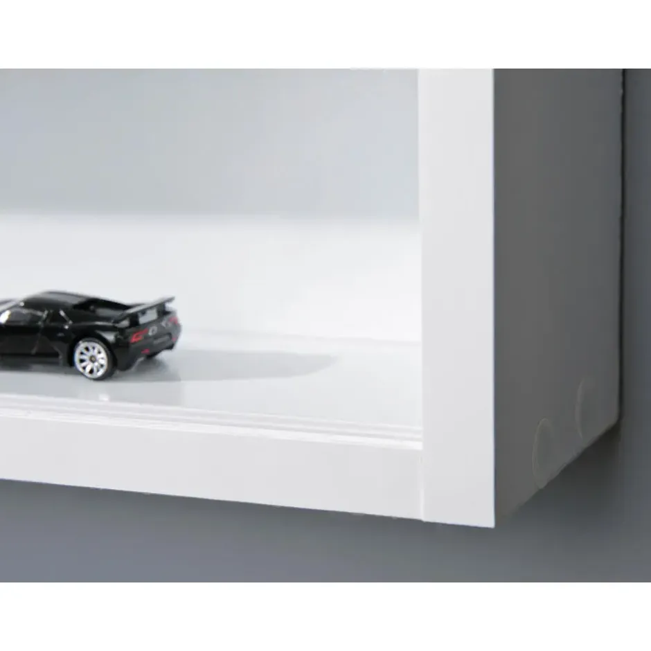 Hioshop Comit vitrinekast voor wandmontage- 2 glazen deuren wit