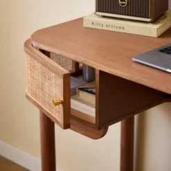 Houten Bureau met 2 Deuren
