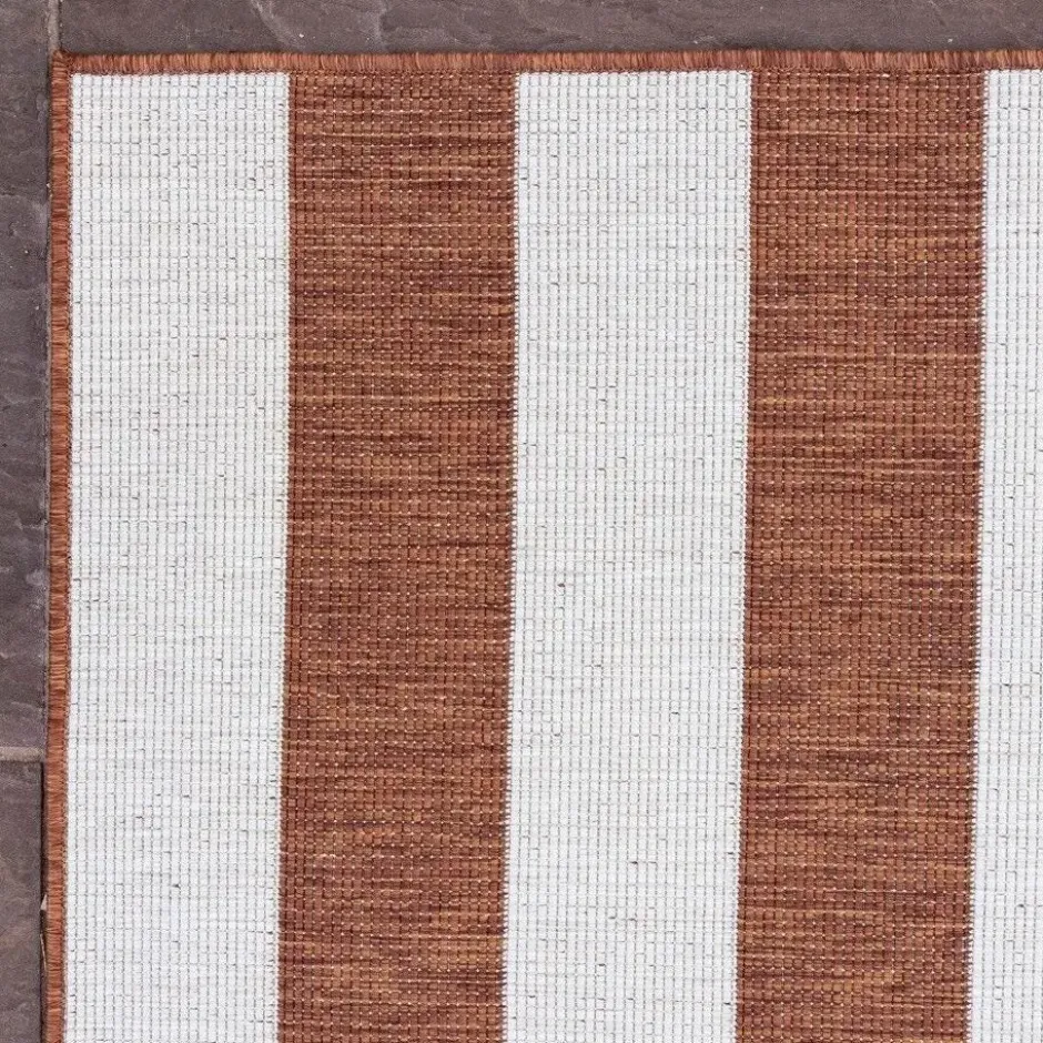Interieur05 Buitenkleed Stripes roest/wit dubbelzijdig - 340 x 240 cm