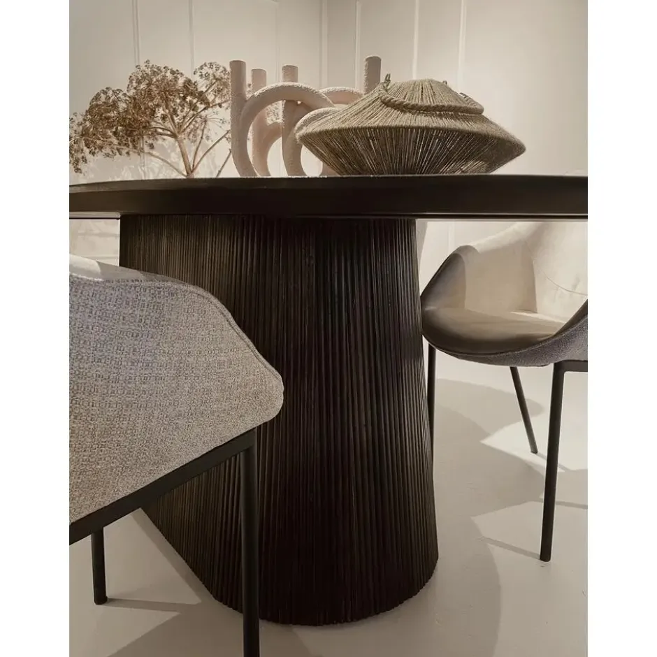 Livingfurn Eettafel Salvator Walnoot 230cm Mangohout Ovaal