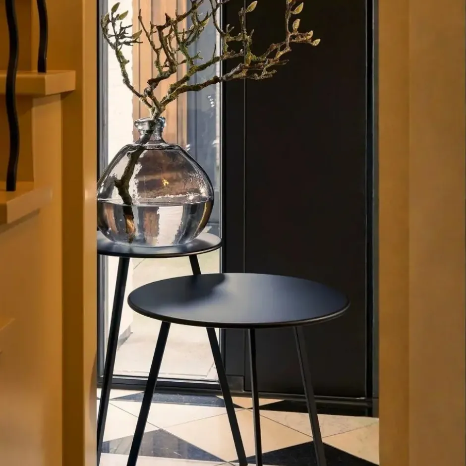 Mica Decorations Seatle Bijzettafel 30xd38cm Zwart