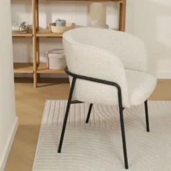 Nolon Josefien Eetkamerstoel Bouclé Beige - Armleuning - Zwarte Poten