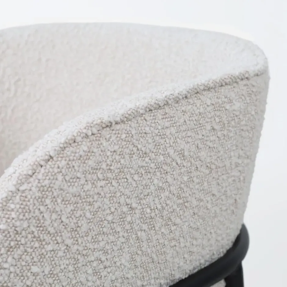 Nolon Josefien Eetkamerstoel Bouclé Beige - Armleuning - Zwarte Poten