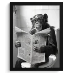 Poster met lijst 30x40 cm Aap - WC - Krant - Zwart wit - Humor