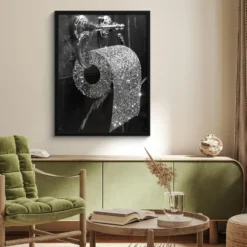 Poster met lijst 60x80 cm WC - Toilet papier - Zwart wit - Glitters