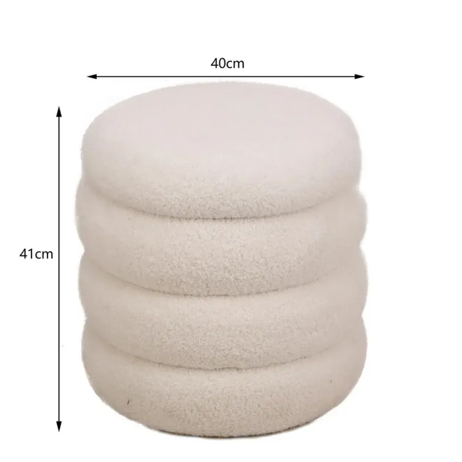 Pouf met witte krullen in Scandinavische stijl