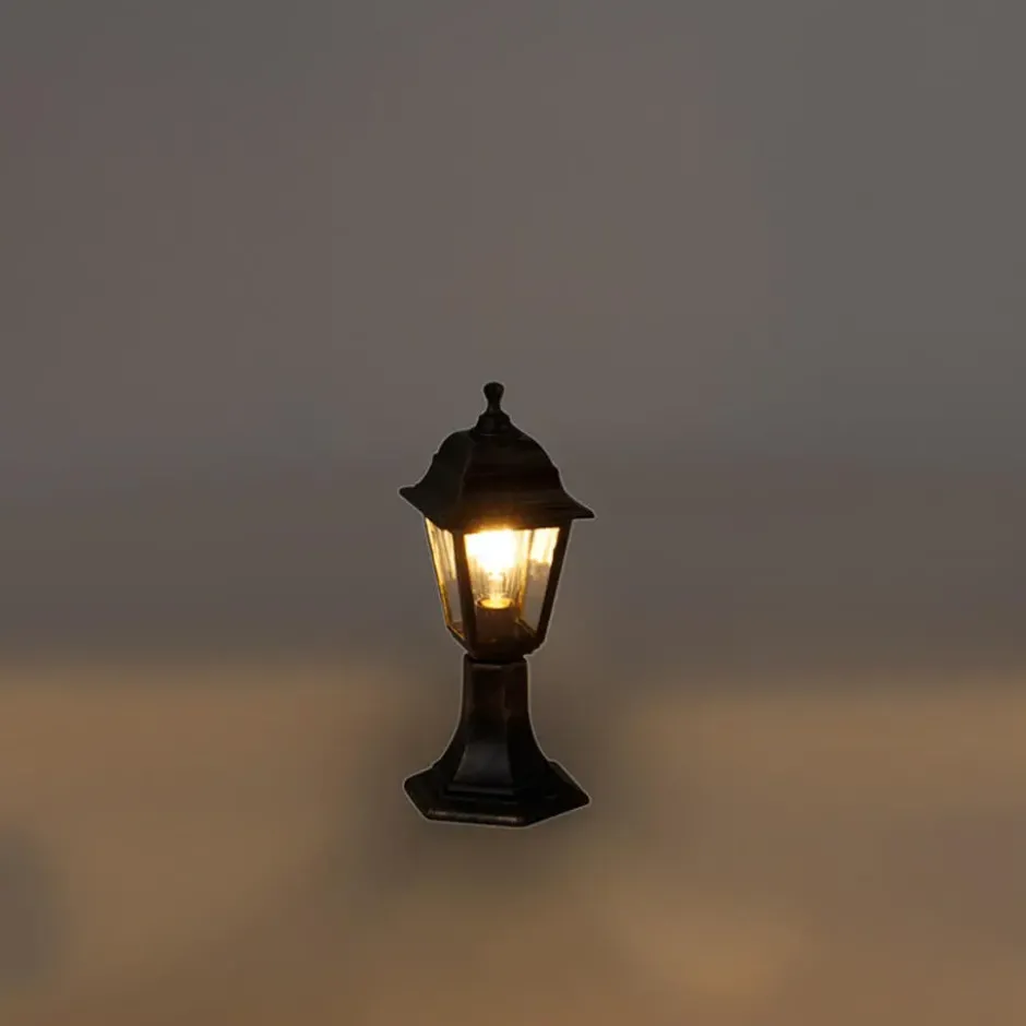 Qazqa staande buitenlamp capital goudkleurig e27