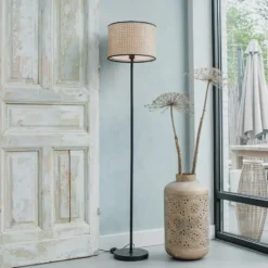 Qazqa staande lamp met kap kata beige e27