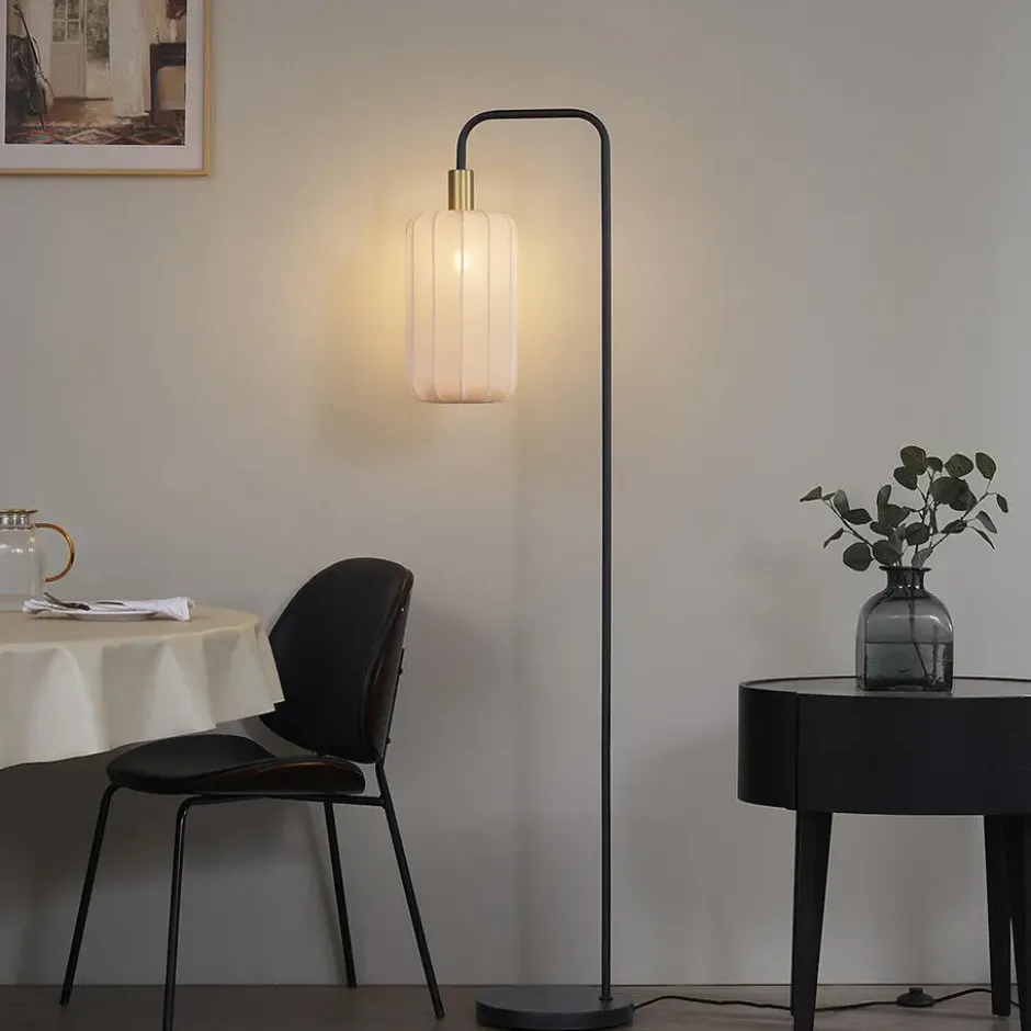 Qazqa staande lamp met kap pluni beige e27