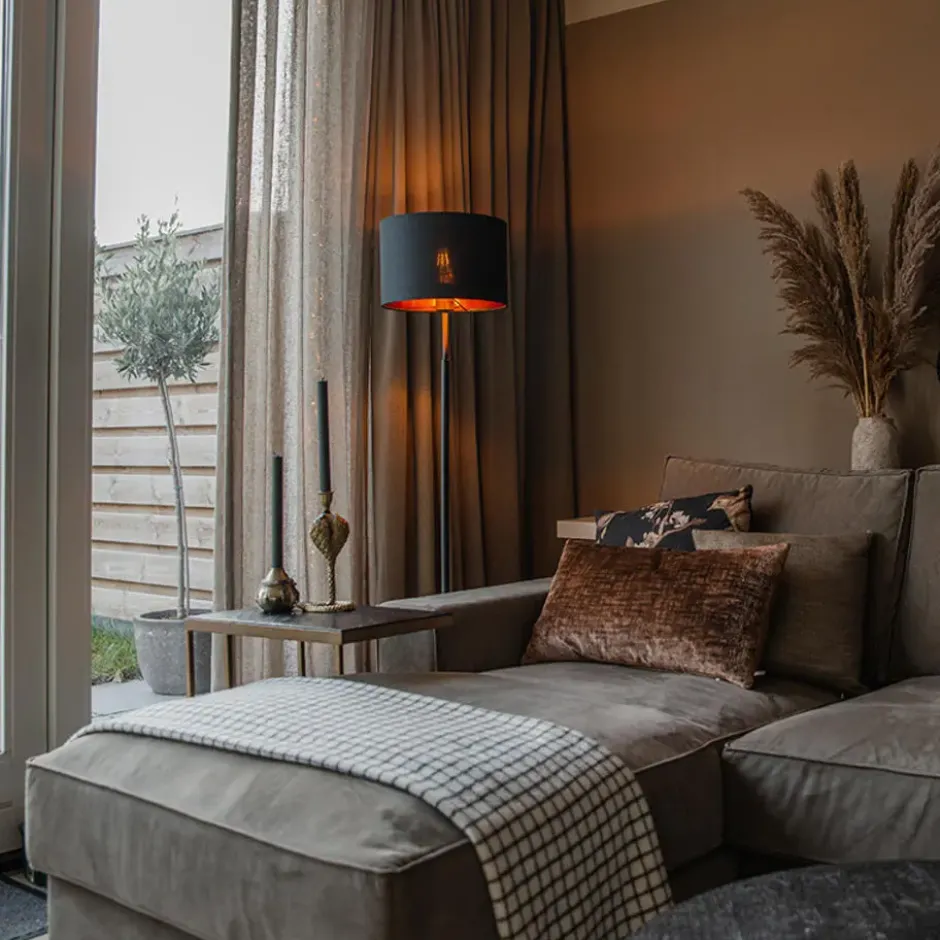 Qazqa vloerlamp vt zwart e27