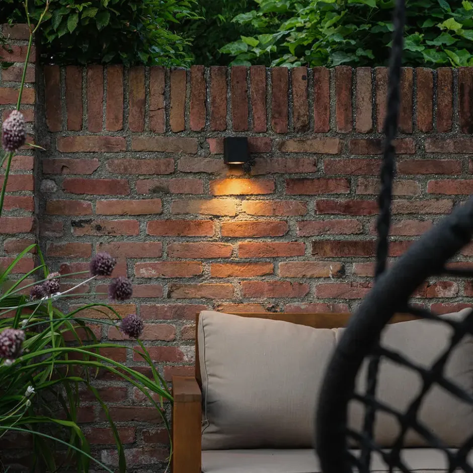 Qazqa wandlamp baleno zwart gu10