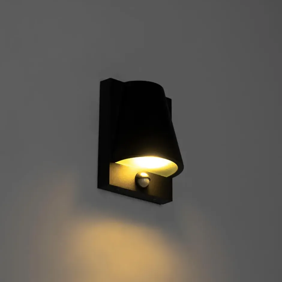 Qazqa wandlamp met bewegingssensor femke zwart gu10