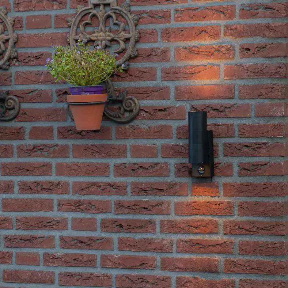 Qazqa wandlamp met bewegingssensor duo zwart gu10