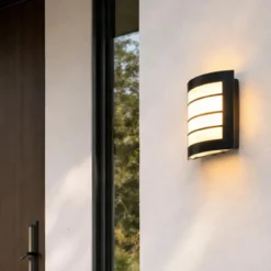 Qazqa wandlamp met glas miro zwart e27