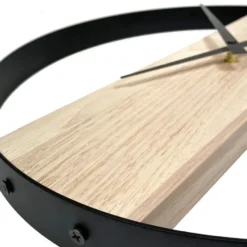 QUVIO Minimalistische klok bruin en zwart