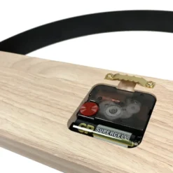 QUVIO Minimalistische klok bruin en zwart