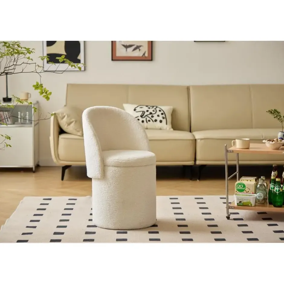 Salonpoef met rugleuning en opbergruimte in witte bouclé