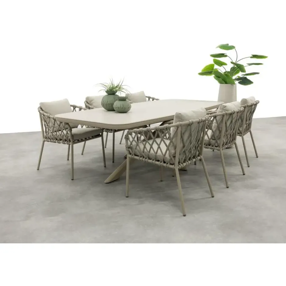 Sara/Soreno deens ovale tuinset 240x110 cm. - Latte