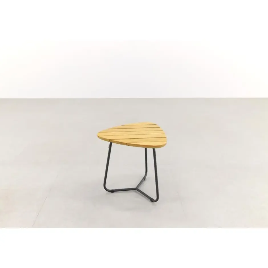 4 Seasons Verdi set van 2 teak driehoekige salontafels