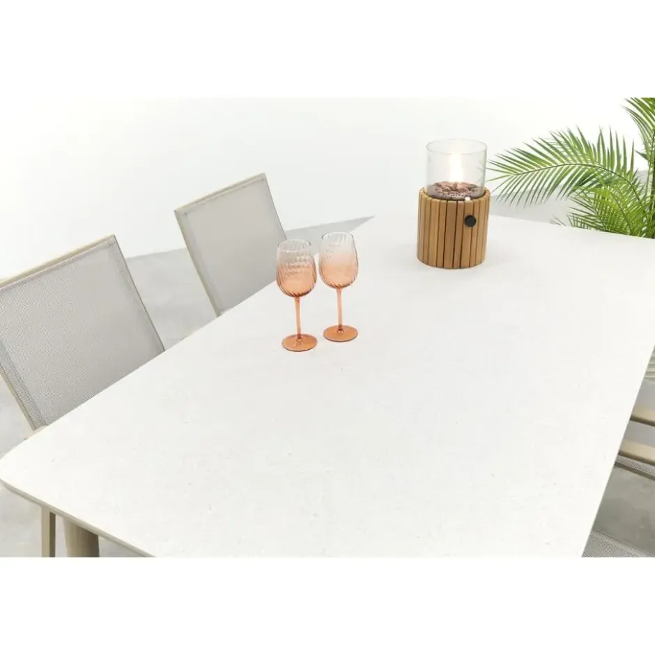 VDG Atmos/Sofia stapelbare aluminium 4-persoons dining tuinset 160x90 cm.-Latte