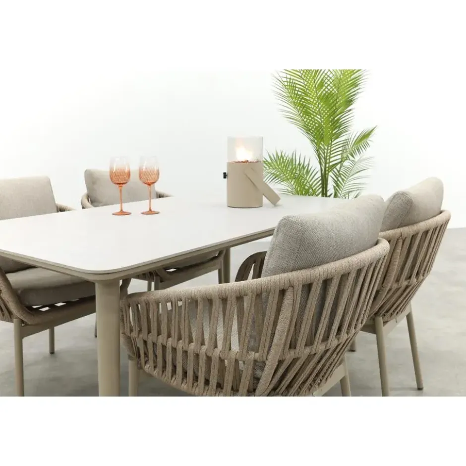 VDG Romeo/Sofia rope dining tuinset voor 4 personen 160x90 cm. - Latte