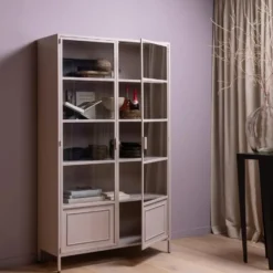 WOOOD Ronja Vitrinekast - Metaal - Soft Pink - 189x110x43